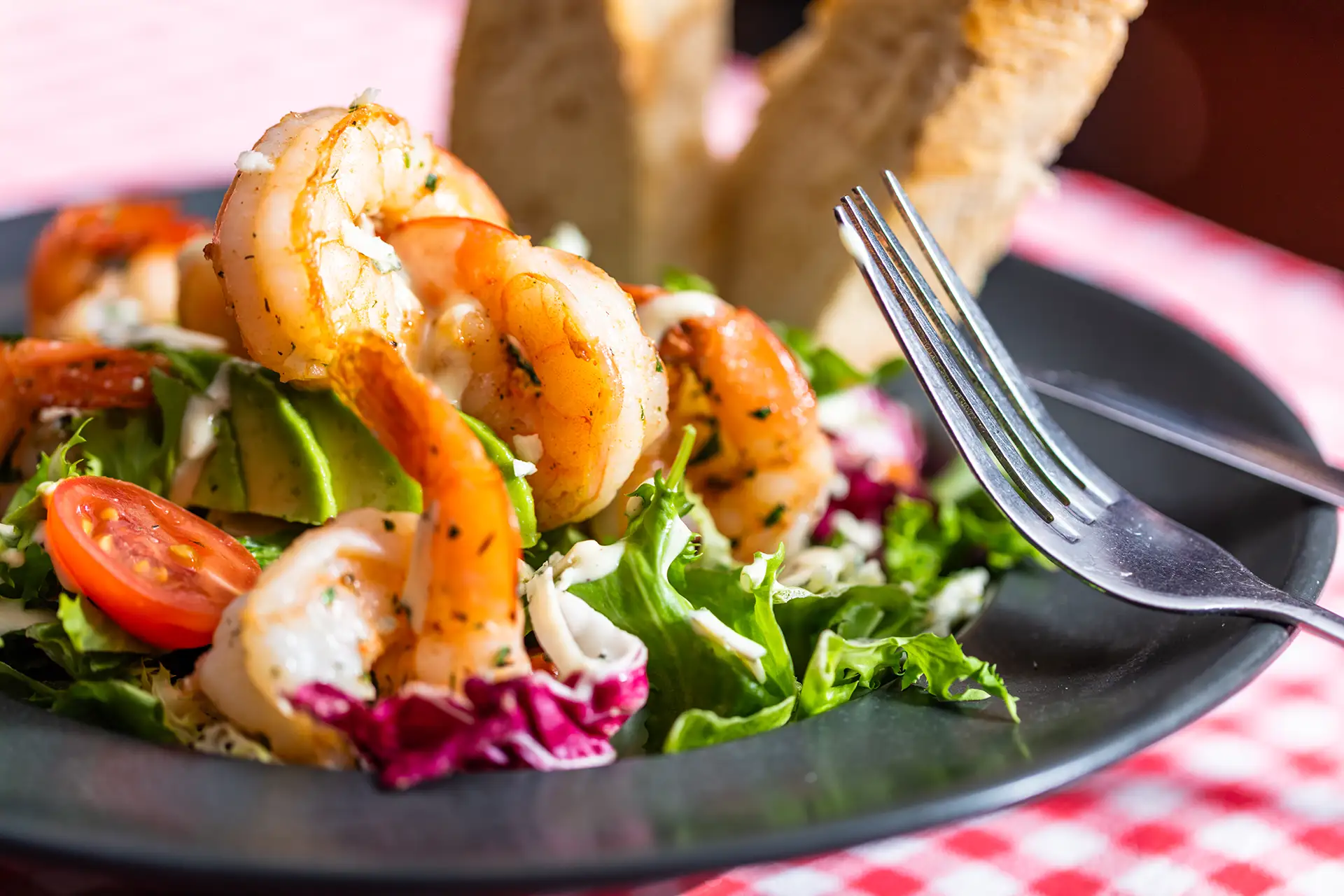 Shrimp Salat mit Brot